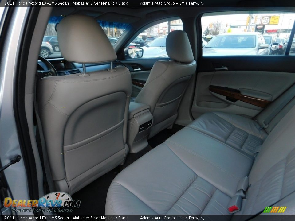 2011 Honda Accord EX-L V6 Sedan Alabaster Silver Metallic / Black Photo #28