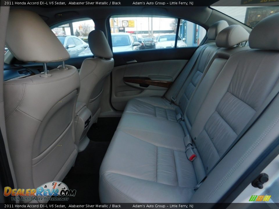 2011 Honda Accord EX-L V6 Sedan Alabaster Silver Metallic / Black Photo #29