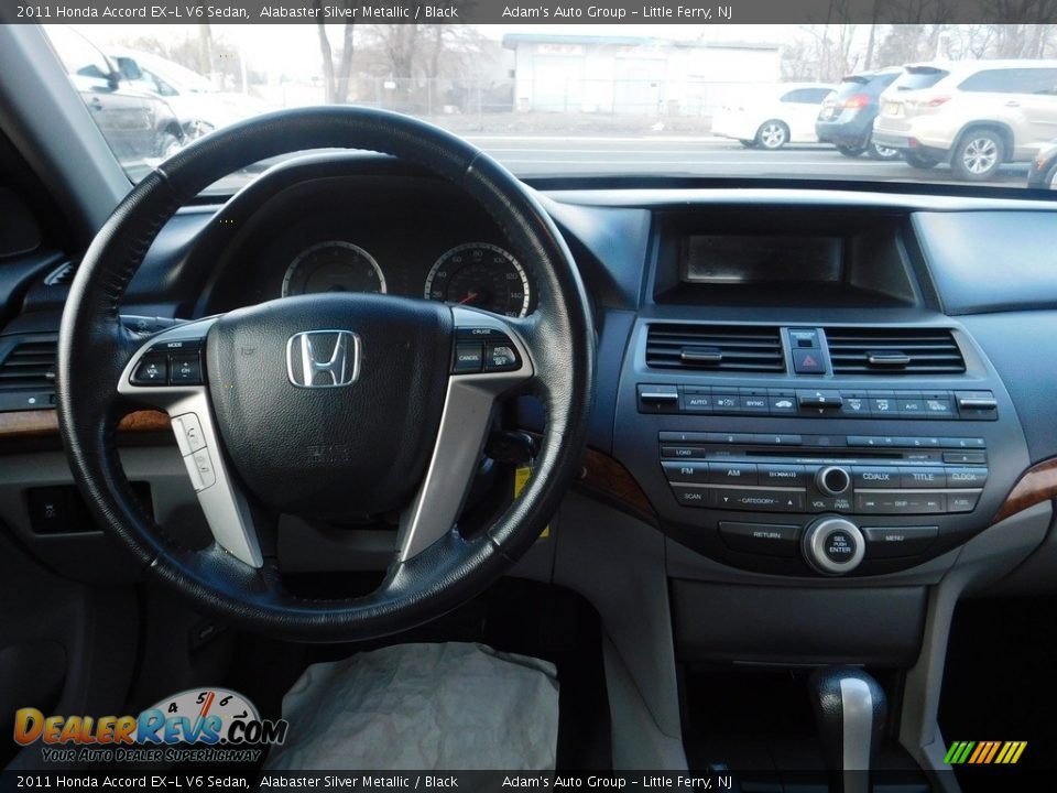 2011 Honda Accord EX-L V6 Sedan Alabaster Silver Metallic / Black Photo #32