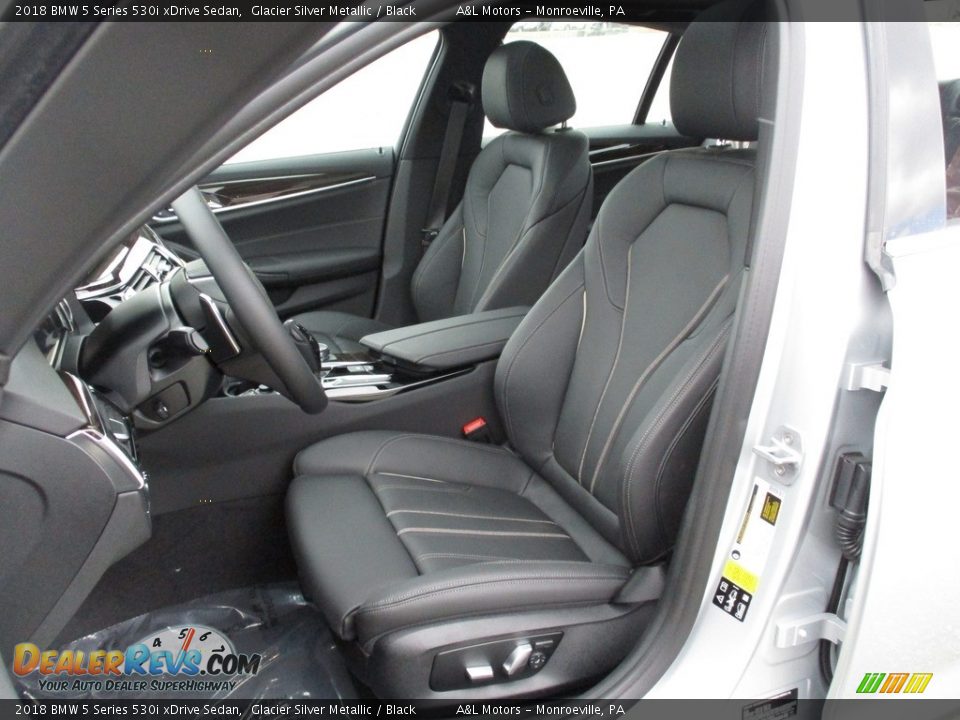 2018 BMW 5 Series 530i xDrive Sedan Glacier Silver Metallic / Black Photo #10