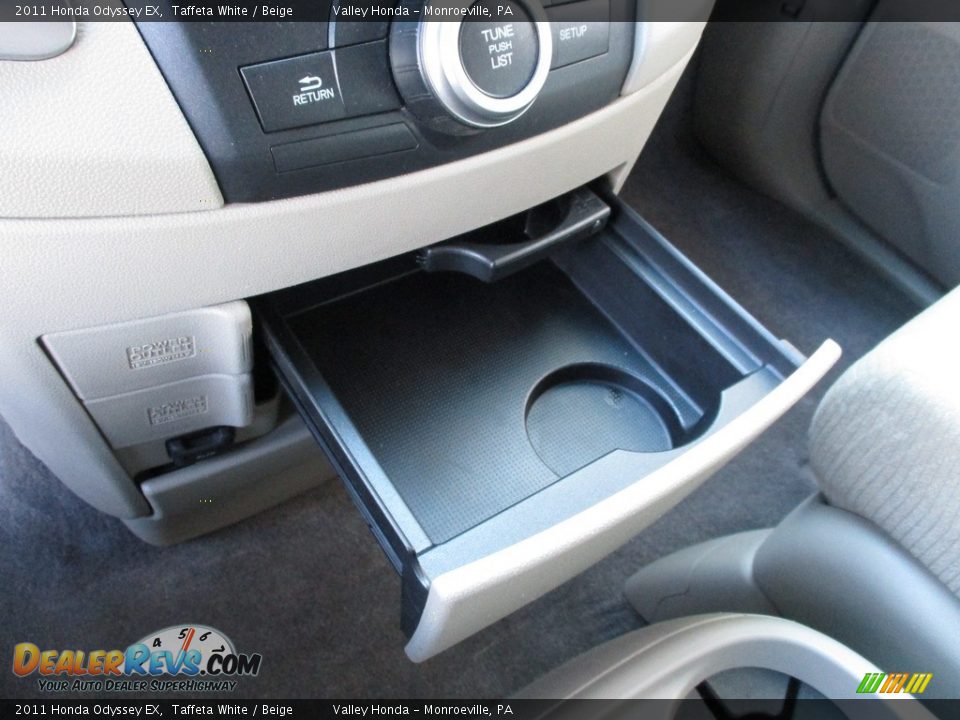2011 Honda Odyssey EX Taffeta White / Beige Photo #17