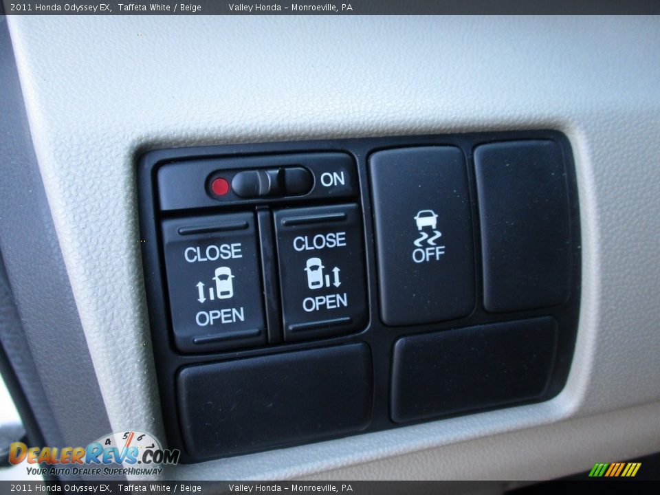 2011 Honda Odyssey EX Taffeta White / Beige Photo #18