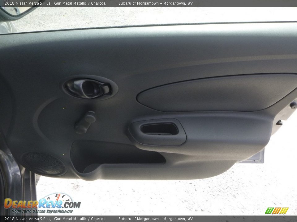 2018 Nissan Versa S Plus Gun Metal Metallic / Charcoal Photo #10