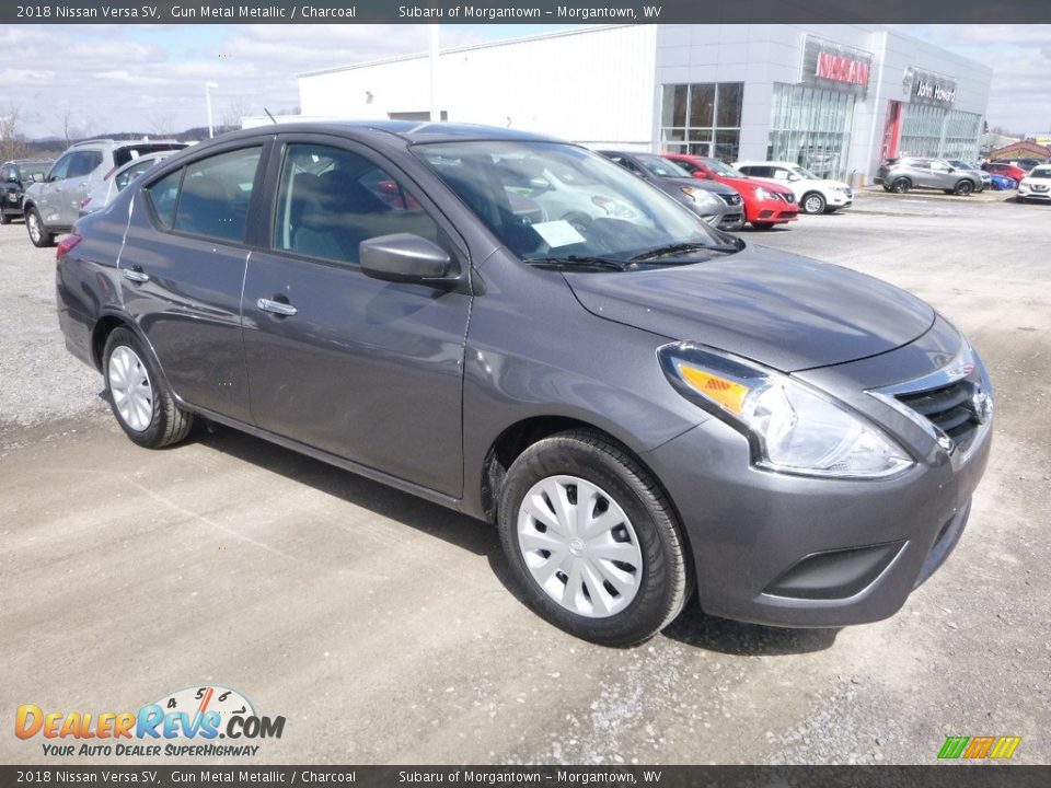 2018 Nissan Versa SV Gun Metal Metallic / Charcoal Photo #1
