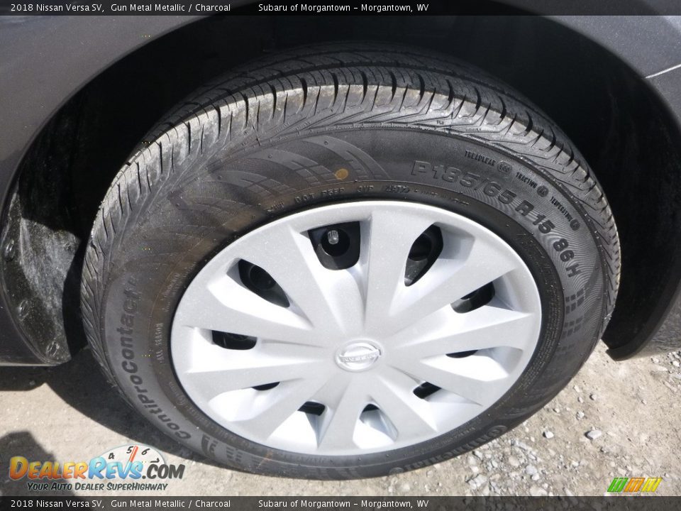 2018 Nissan Versa SV Gun Metal Metallic / Charcoal Photo #2