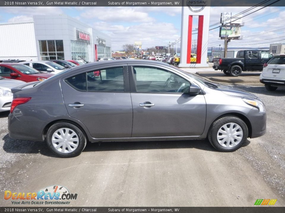 2018 Nissan Versa SV Gun Metal Metallic / Charcoal Photo #3