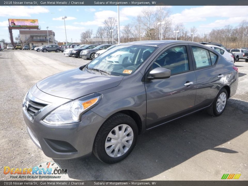 2018 Nissan Versa SV Gun Metal Metallic / Charcoal Photo #8