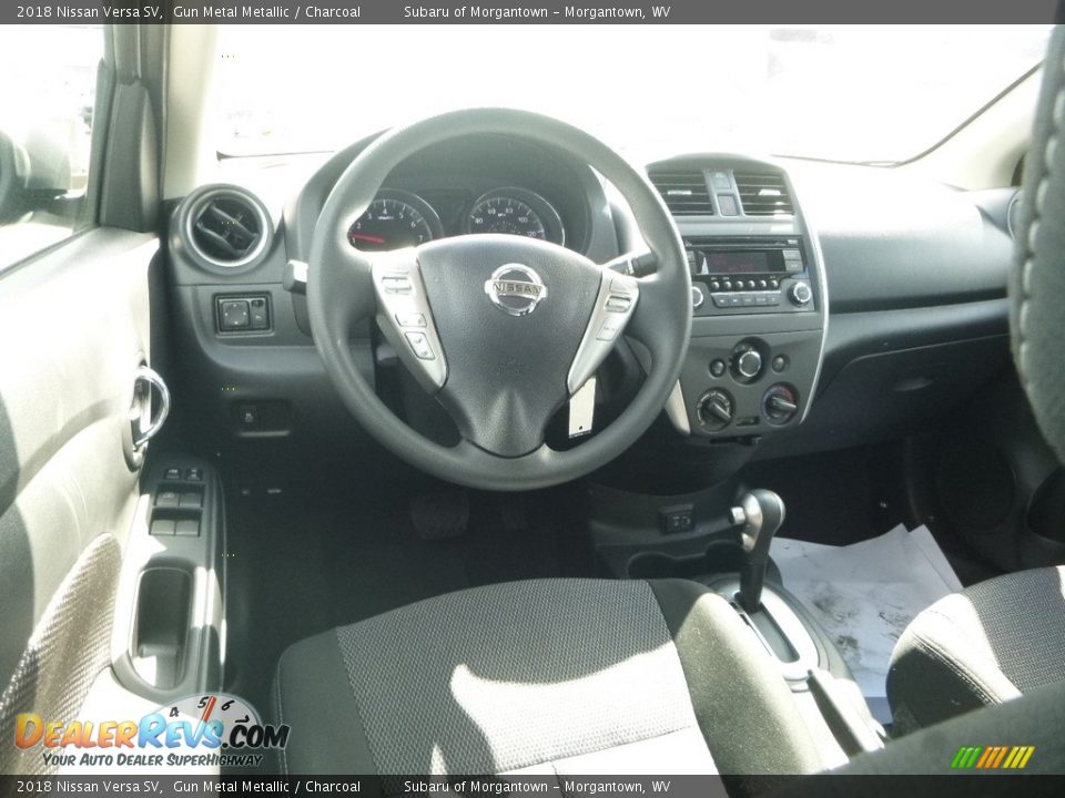 2018 Nissan Versa SV Gun Metal Metallic / Charcoal Photo #14