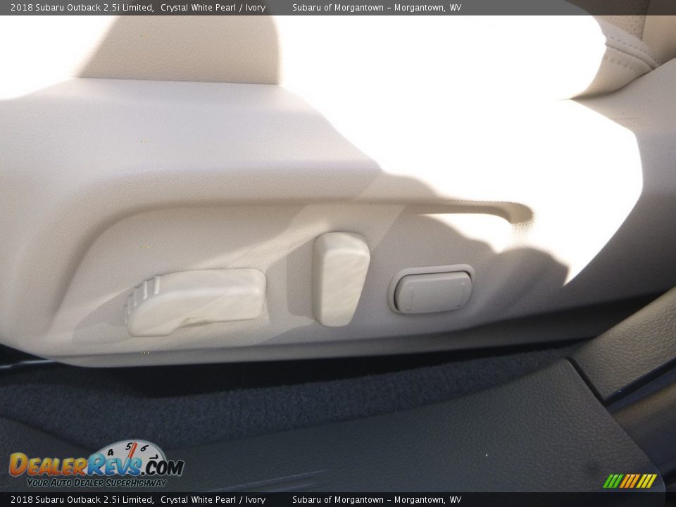 2018 Subaru Outback 2.5i Limited Crystal White Pearl / Ivory Photo #13