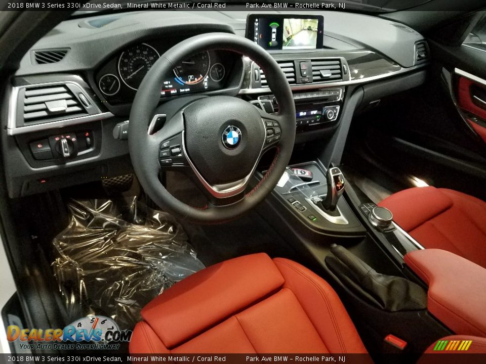 2018 BMW 3 Series 330i xDrive Sedan Mineral White Metallic / Coral Red Photo #13