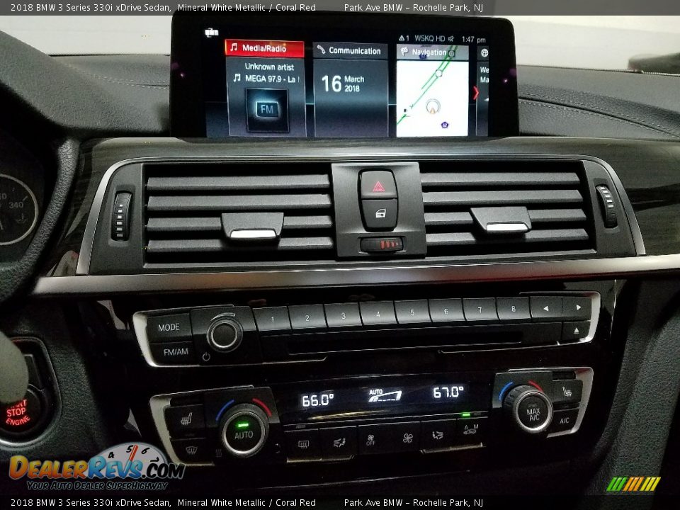 2018 BMW 3 Series 330i xDrive Sedan Mineral White Metallic / Coral Red Photo #18