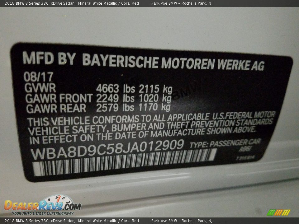 2018 BMW 3 Series 330i xDrive Sedan Mineral White Metallic / Coral Red Photo #28