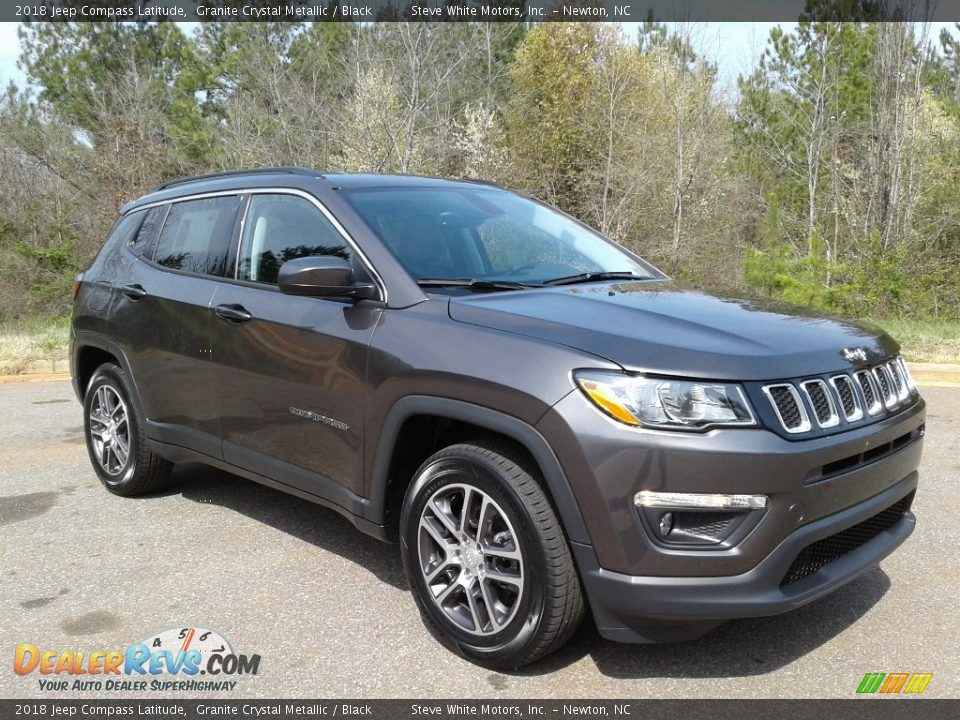 2018 Jeep Compass Latitude Granite Crystal Metallic / Black Photo #4