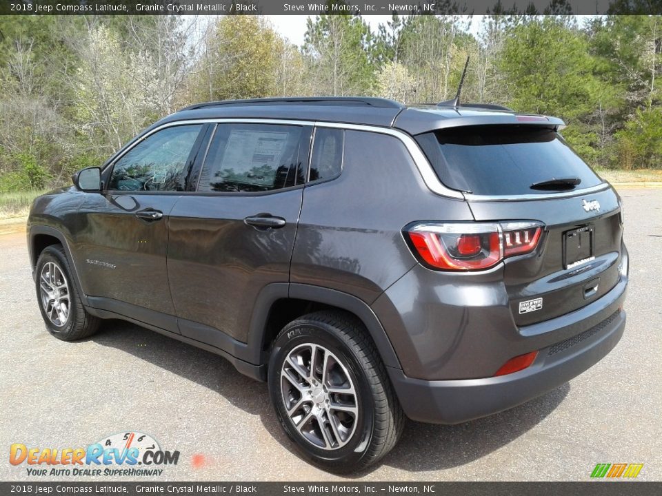 2018 Jeep Compass Latitude Granite Crystal Metallic / Black Photo #8