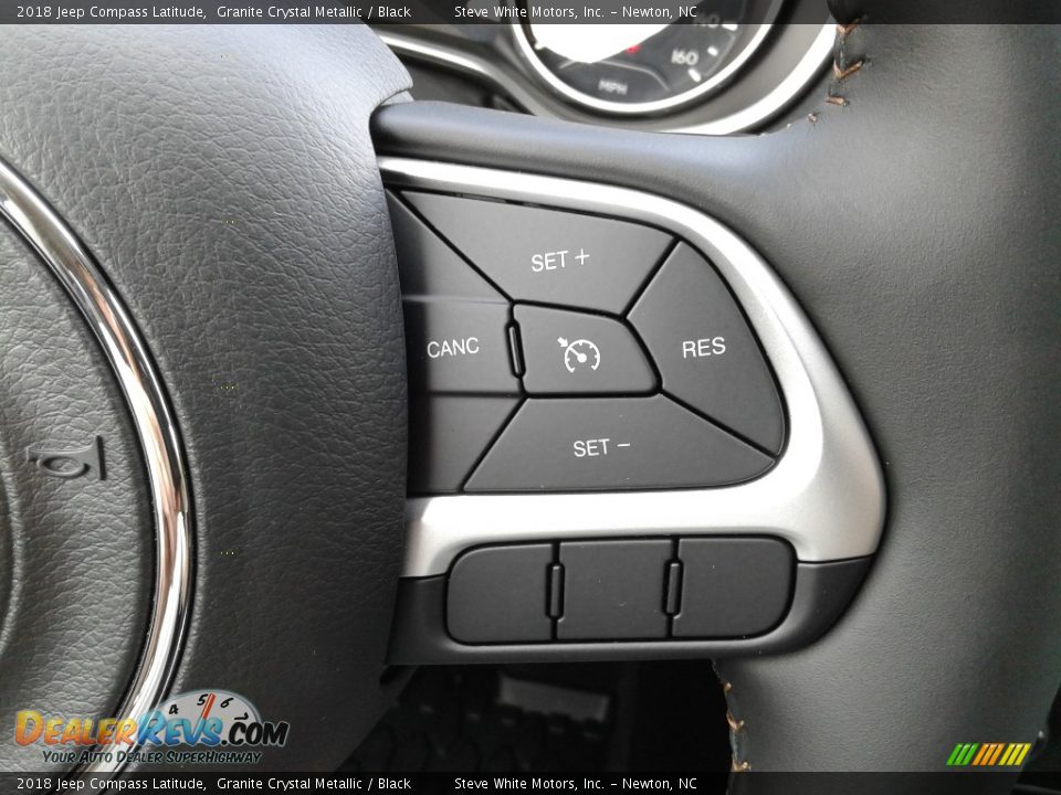 2018 Jeep Compass Latitude Granite Crystal Metallic / Black Photo #17