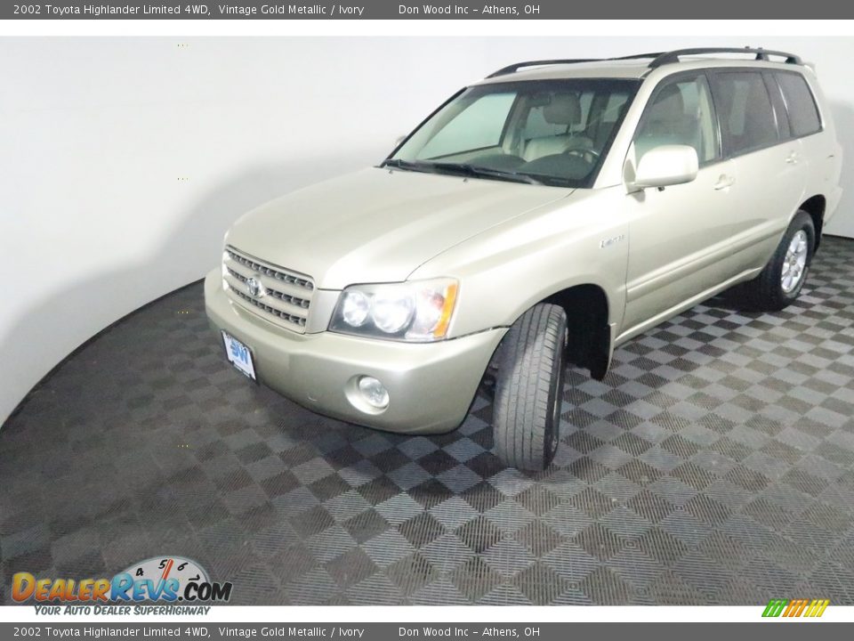 2002 Toyota Highlander Limited 4WD Vintage Gold Metallic / Ivory Photo #7