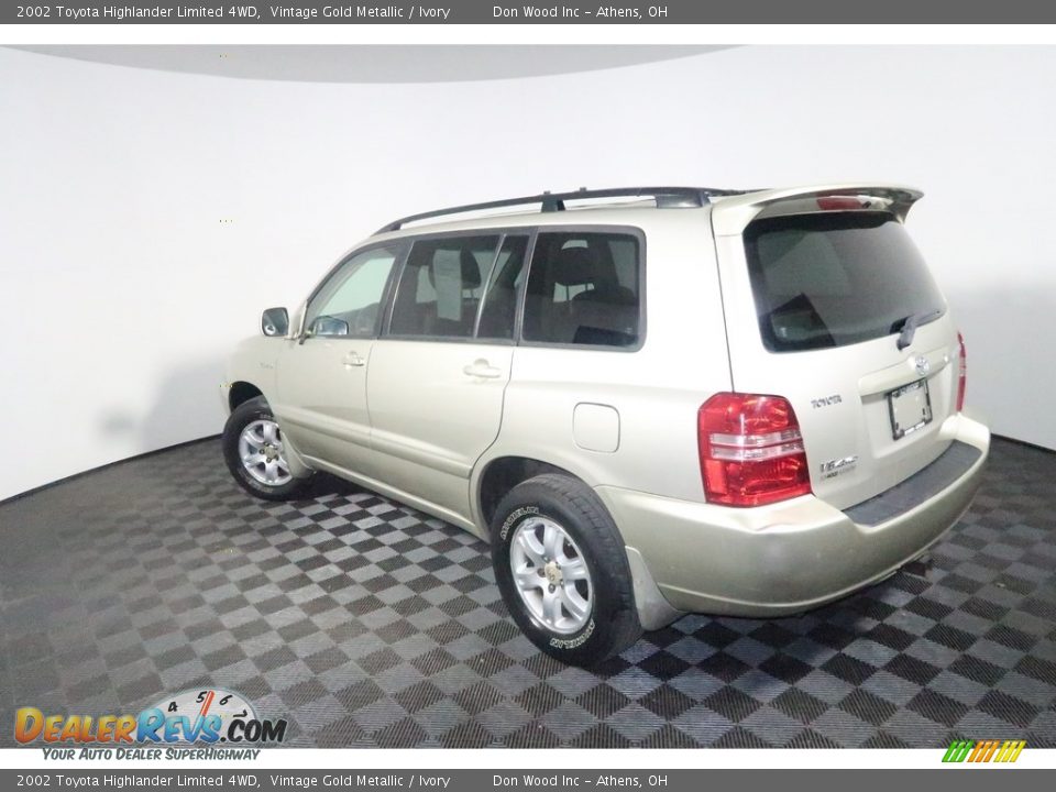 2002 Toyota Highlander Limited 4WD Vintage Gold Metallic / Ivory Photo #9