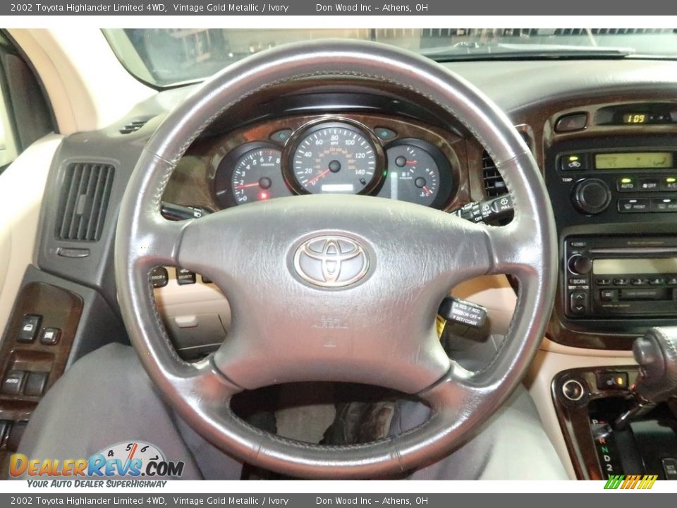 2002 Toyota Highlander Limited 4WD Vintage Gold Metallic / Ivory Photo #15