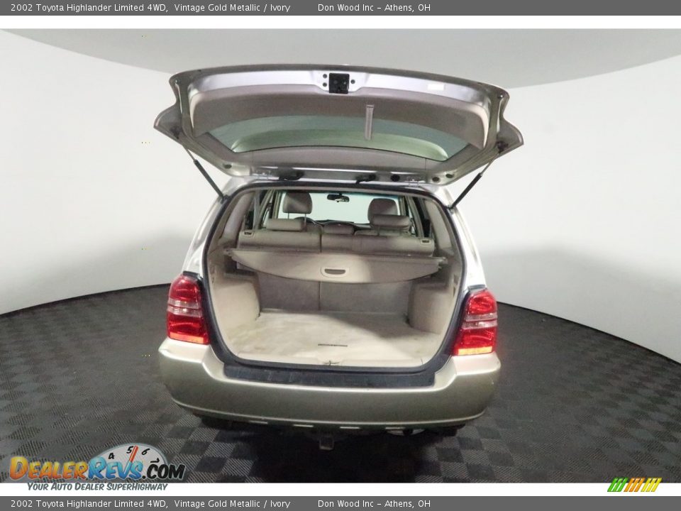 2002 Toyota Highlander Limited 4WD Vintage Gold Metallic / Ivory Photo #21