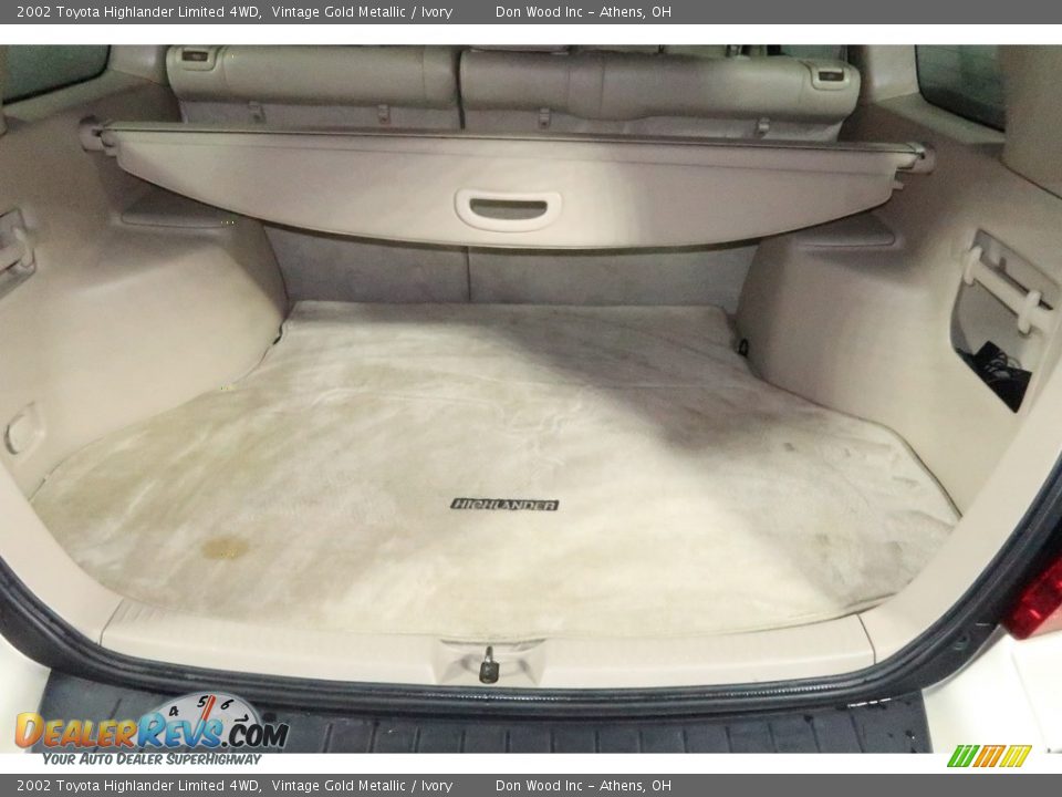 2002 Toyota Highlander Limited 4WD Vintage Gold Metallic / Ivory Photo #22