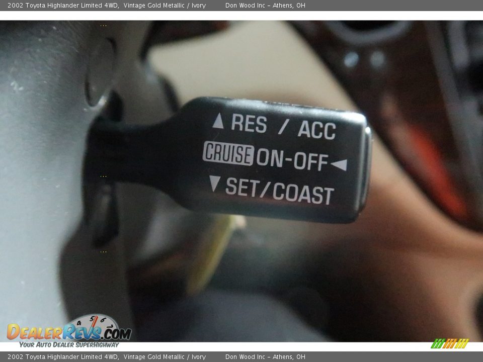 2002 Toyota Highlander Limited 4WD Vintage Gold Metallic / Ivory Photo #30