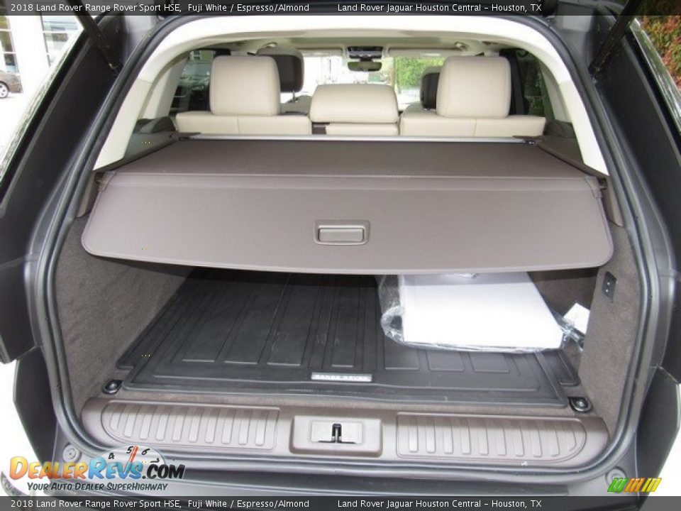 2018 Land Rover Range Rover Sport HSE Fuji White / Espresso/Almond Photo #17