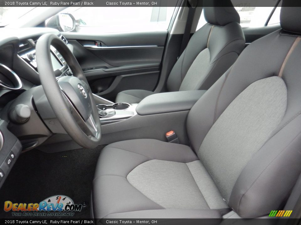 2018 Toyota Camry LE Ruby Flare Pearl / Black Photo #3
