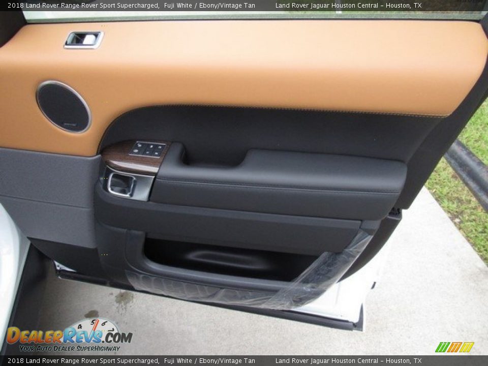 Door Panel of 2018 Land Rover Range Rover Sport Supercharged Photo #21