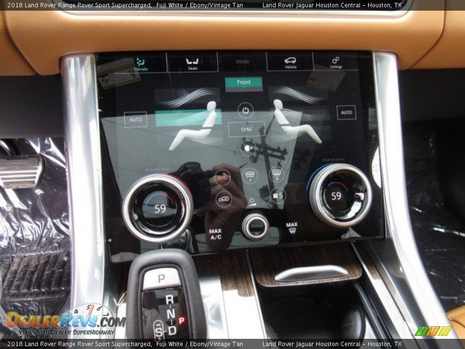 Controls of 2018 Land Rover Range Rover Sport Supercharged Photo #36
