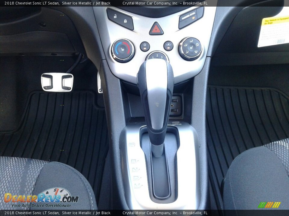 2018 Chevrolet Sonic LT Sedan Silver Ice Metallic / Jet Black Photo #16