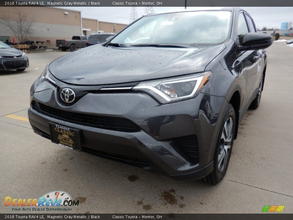 2018 Toyota RAV4 LE Magnetic Gray Metallic / Black Photo #1