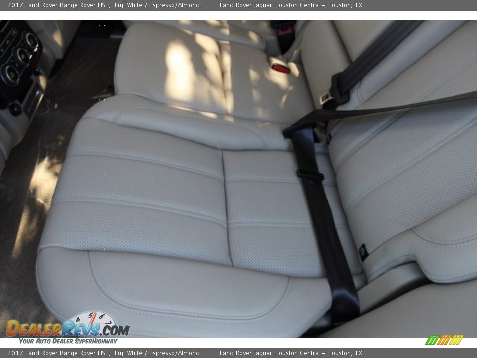 2017 Land Rover Range Rover HSE Fuji White / Espresso/Almond Photo #28