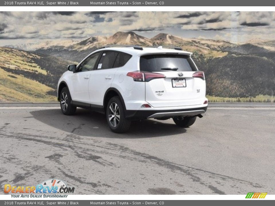 2018 Toyota RAV4 XLE Super White / Black Photo #3