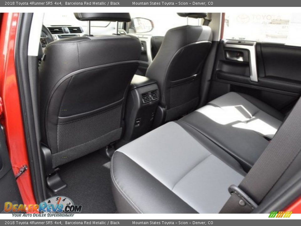 2018 Toyota 4Runner SR5 4x4 Barcelona Red Metallic / Black Photo #14