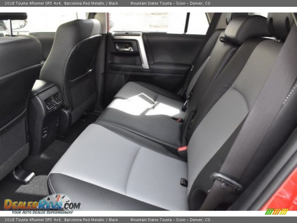 2018 Toyota 4Runner SR5 4x4 Barcelona Red Metallic / Black Photo #15