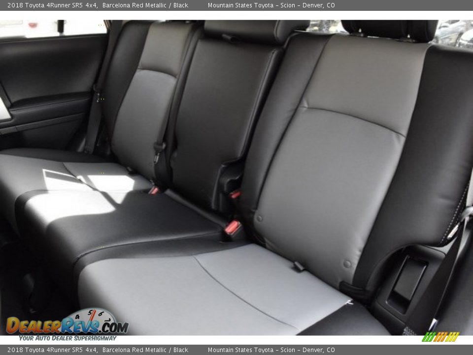 2018 Toyota 4Runner SR5 4x4 Barcelona Red Metallic / Black Photo #16