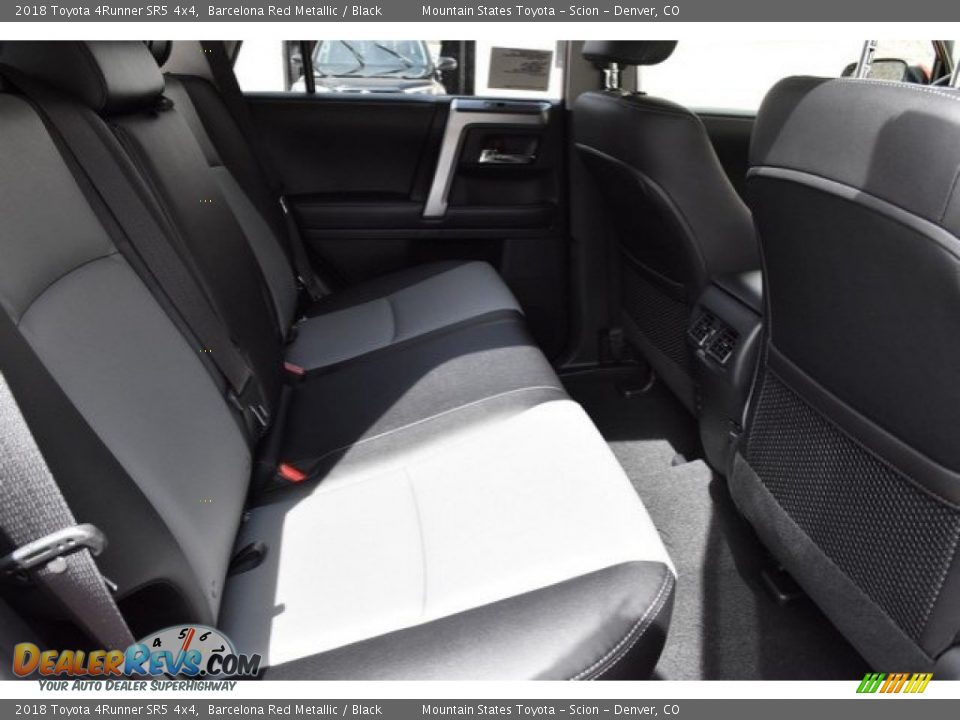 2018 Toyota 4Runner SR5 4x4 Barcelona Red Metallic / Black Photo #18