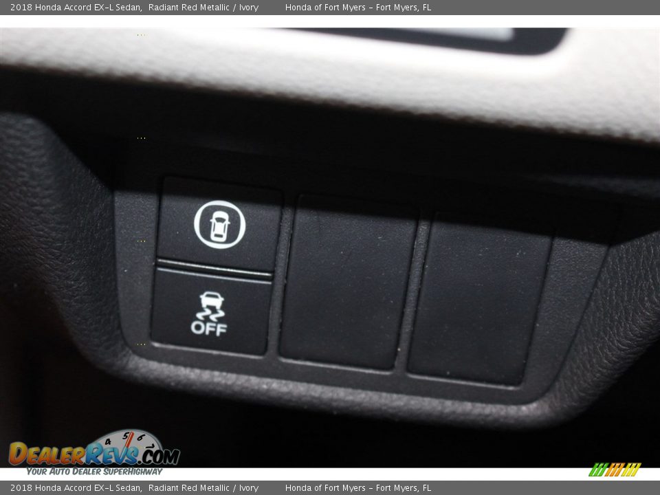 2018 Honda Accord EX-L Sedan Radiant Red Metallic / Ivory Photo #22