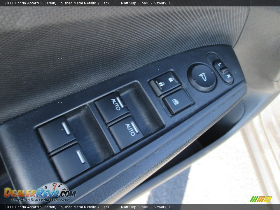 2011 Honda Accord SE Sedan Polished Metal Metallic / Black Photo #15