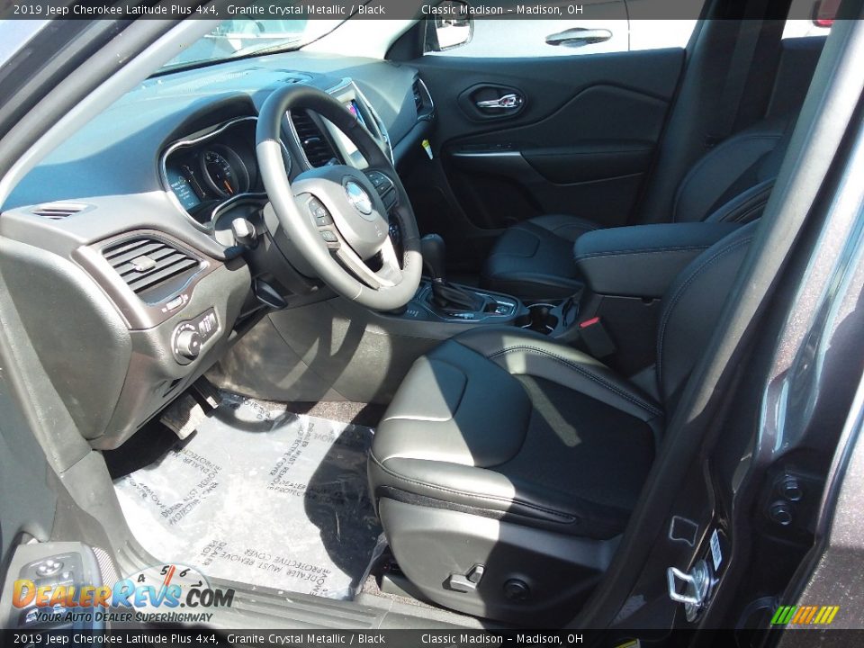 2019 Jeep Cherokee Latitude Plus 4x4 Granite Crystal Metallic / Black Photo #4