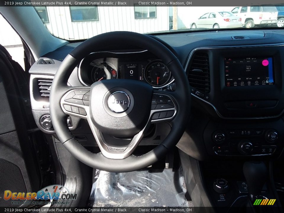 2019 Jeep Cherokee Latitude Plus 4x4 Granite Crystal Metallic / Black Photo #7