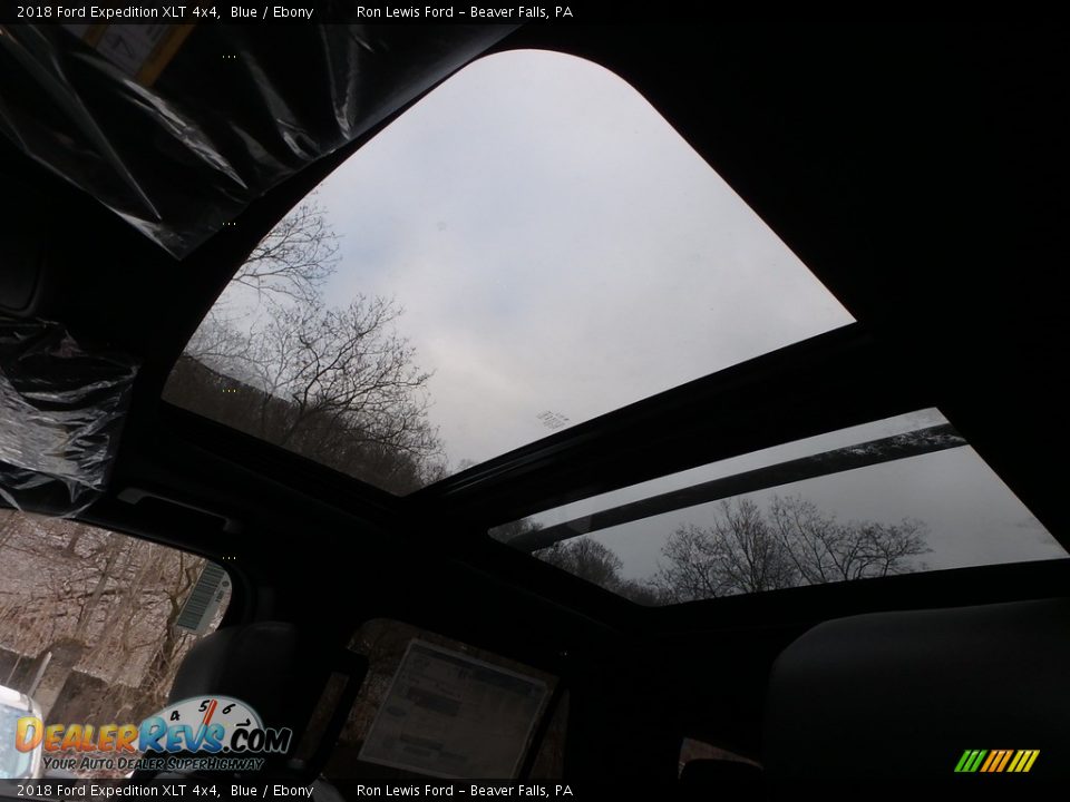 Sunroof of 2018 Ford Expedition XLT 4x4 Photo #17