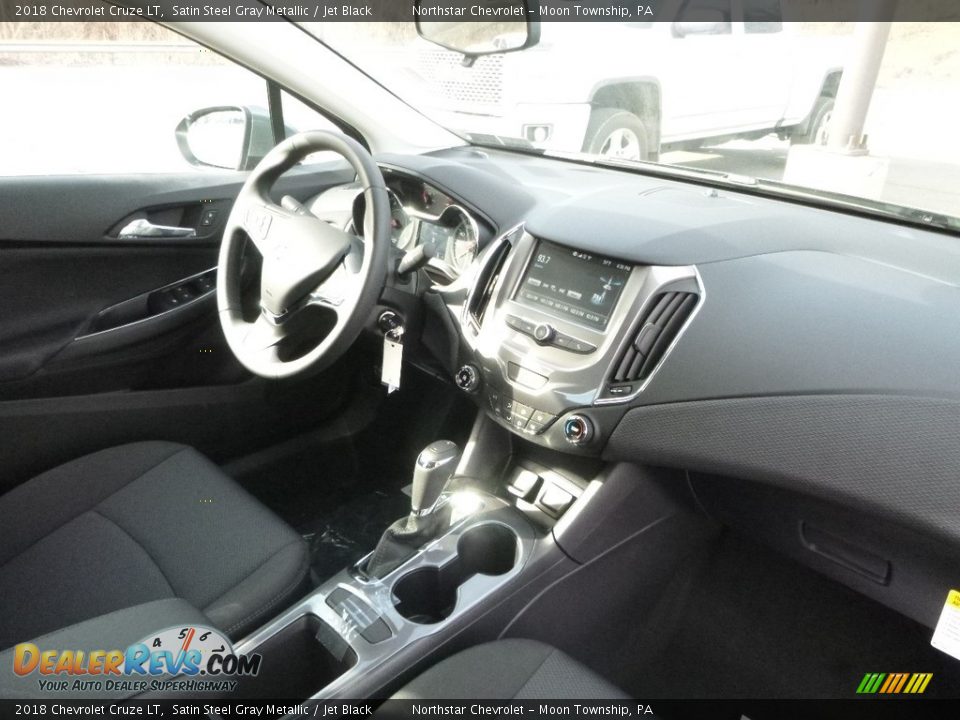 2018 Chevrolet Cruze LT Satin Steel Gray Metallic / Jet Black Photo #11