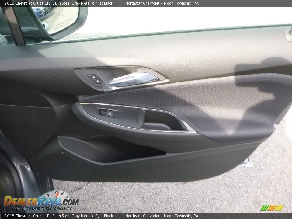 2018 Chevrolet Cruze LT Satin Steel Gray Metallic / Jet Black Photo #12