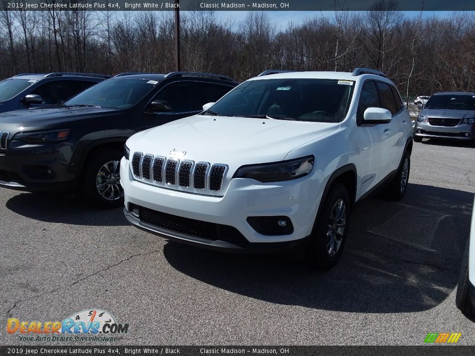 2019 Jeep Cherokee Latitude Plus 4x4 Bright White / Black Photo #1