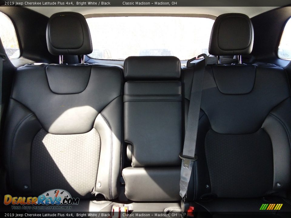 2019 Jeep Cherokee Latitude Plus 4x4 Bright White / Black Photo #4