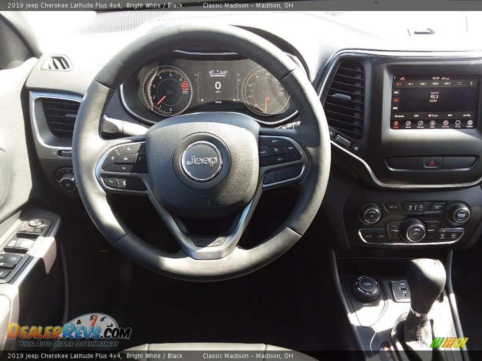 2019 Jeep Cherokee Latitude Plus 4x4 Bright White / Black Photo #8