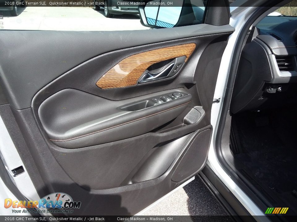 2018 GMC Terrain SLE Quicksilver Metallic / ­Jet Black Photo #4