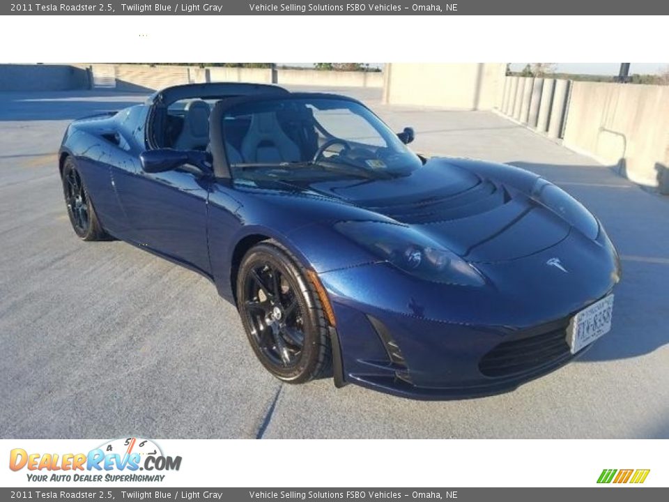 Front 3/4 View of 2011 Tesla Roadster 2.5 Photo #1