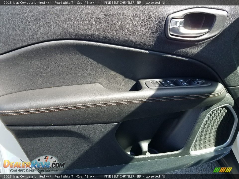 2018 Jeep Compass Limited 4x4 Pearl White Tri–Coat / Black Photo #8